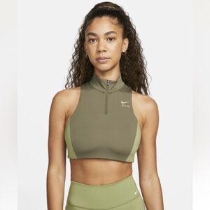 Nike Air Swoosh 1/2-Zip Women's Medium-Support 1-Piece Pad Sports Bra